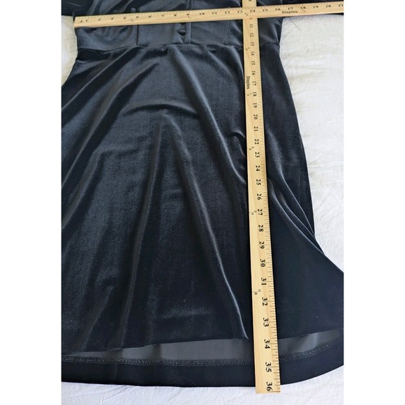 Vtg Long Sleeve‎ Black Velvet Aline Dress Sz 8P Made in the USA Timeless Holiday - Picture 10 of 12